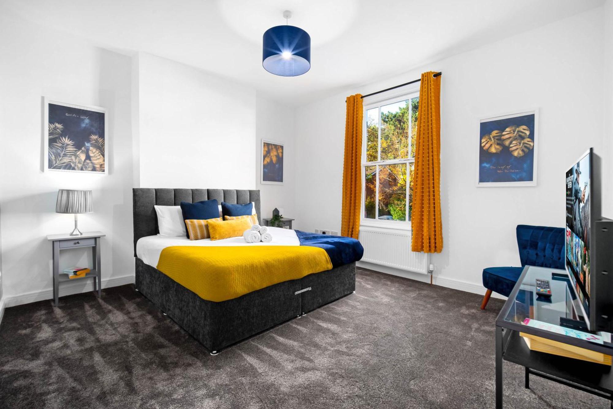 Large Modern Apartment - High-Speed Wifi - Netflix - Street Parking 3Br バーミンガム エクステリア 写真